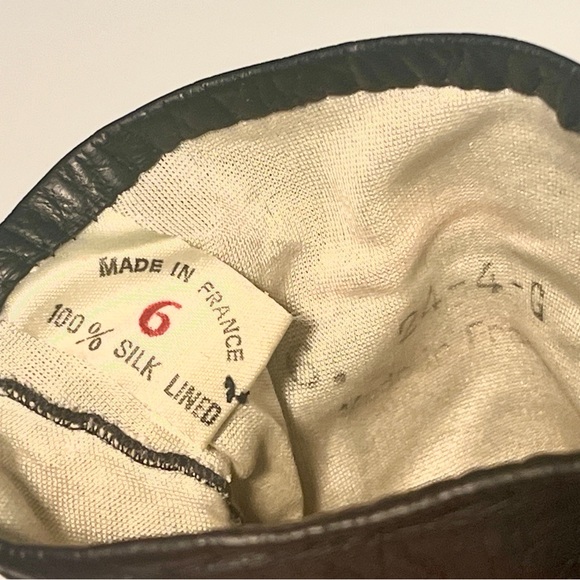 100% Silk Lined - Black Leather Gloves - Picture 3 of 5